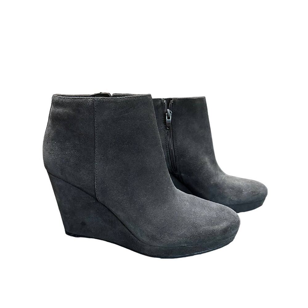 Via Spiga grey suede ankle wedge boot size 8.5